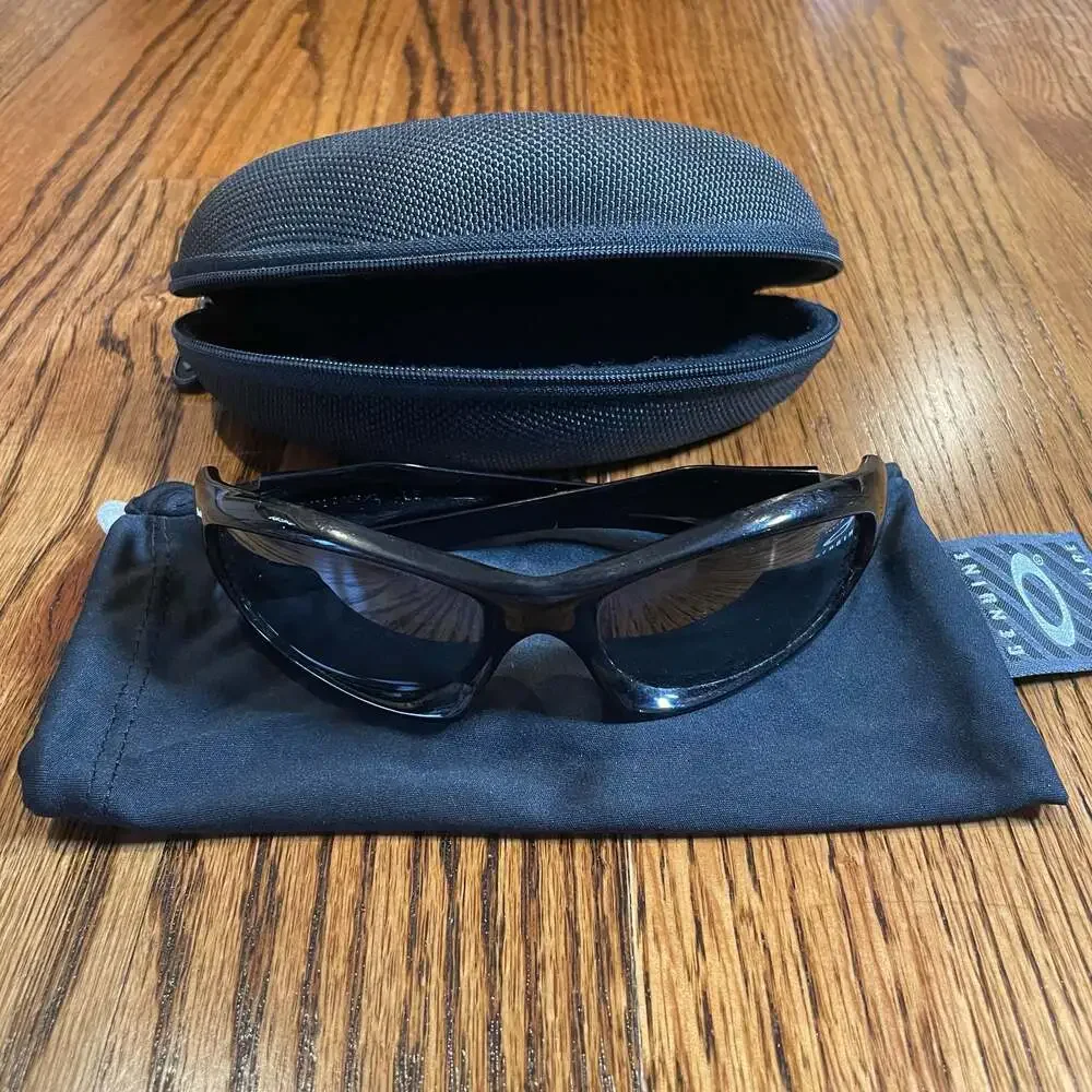 Oakley Vtg 2000 Monster Dog Sunglasses Black Frame with Carrying Case
